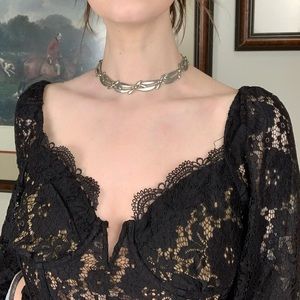 •SOLD ON DEPOP•VTG MONET Silver “Leaf” Necklace